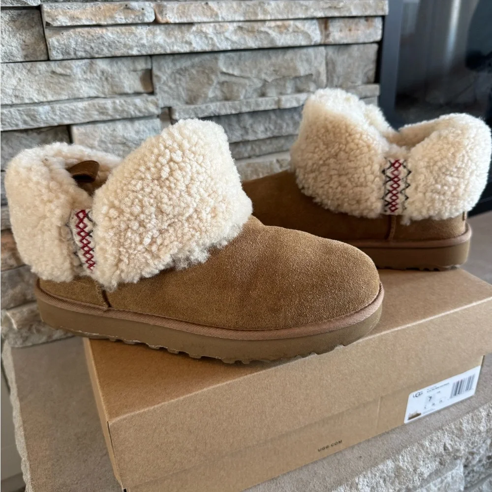 UGG Ultra Mini Braid - Picture 3 of 7